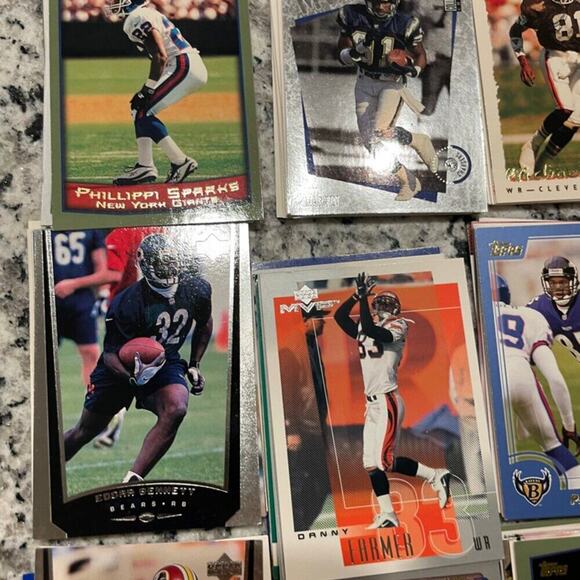 NFL FOOTBALL PLAYERS TRADING CARDS Collectible 80’s 90’s and 2000 LOT OF 190 - Picture 8 of 15